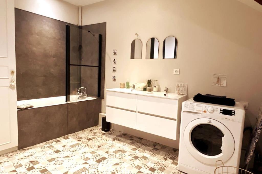 Grand Appartement Place Saint-Pierre, Proche Chateau De Saumur Et Bord De Loire" Εξωτερικό φωτογραφία